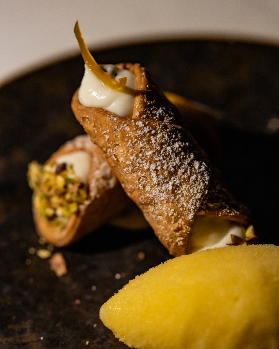 Unlock the magic of Sicily with Cannolicchio di Ricotta: a tantalizing trio of crispy cannoli, luscious ricotta, and zesty orange sorbet. Pure enchantment in every spoonful! ​ #FSSurfside #LidoRestaurant #dessert
