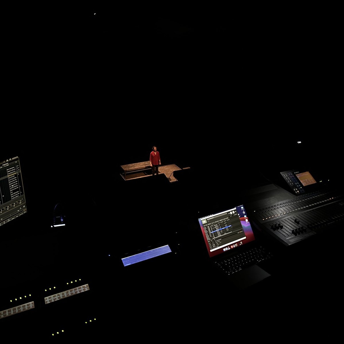 And just like that our trip to Auckland has come to an end. I cannot express how special this trip has been &amp; how grateful I am to @Aklfestival &amp; <a href="/culture_ireland/">Culture_Ireland</a> It’s always an absolute pleasure to watch <a href="/shaunblaney/">Shaun Blaney</a> perform this show &amp; to spend time with him &amp; @Liam_M_McMullan