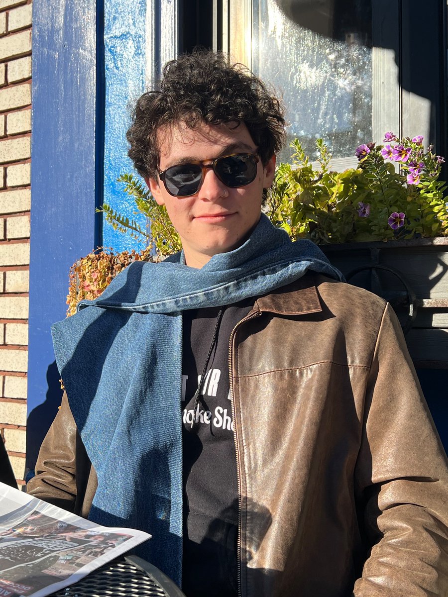 Charlie (Let's Keep It Respectful On Here!) tweet media