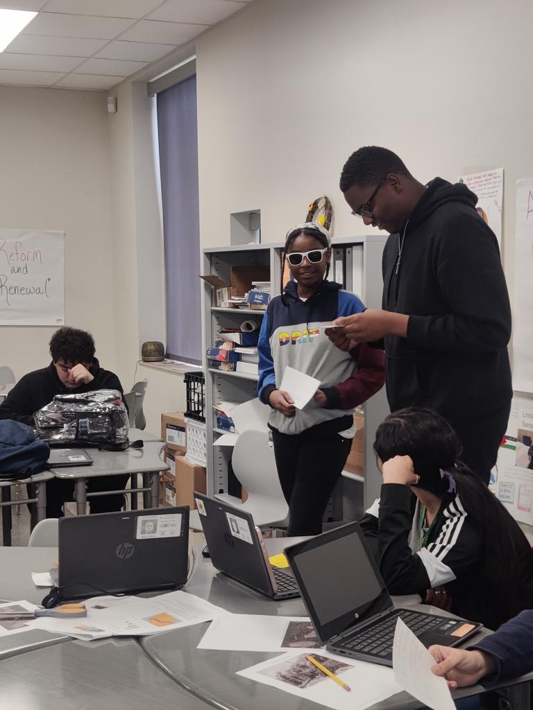 Wigley_History's tweet image. Debate day:
6 questions were posed and the students stood on the left for disagree and the right for agree. The opinions were well informed and the defenses were very passionate! We now better understand why the Vietnam War was so polarizing.
@iamsharpstown