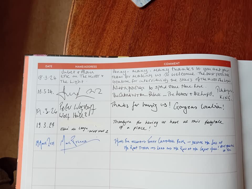 SanjeePerera1's tweet image. When you are signing the Bishop's guest book and realise the  last entry, barely dry on the page, is the glamorous cast of #WolfHall, and one is not sure whether to sign under Mark Rylance, or start a new page.
#VeryAnglicanProblems