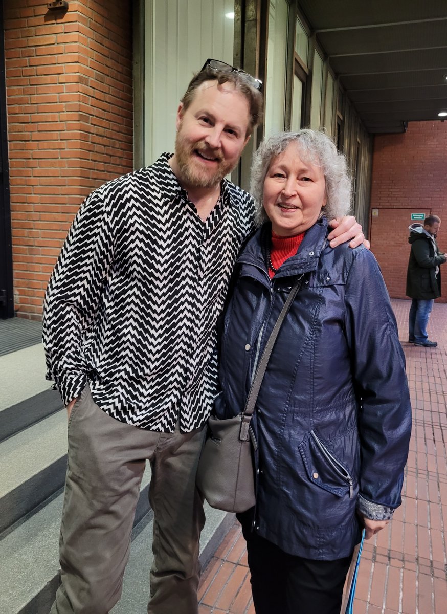 BrigitteUhrmann's tweet photo. #BookOfWater @koelnmusik @vanderaanet. Knowledge is nothing without memory. @exitthelemming, #TimothyWest, #MaryBevan, #ModernEnsemble lead us into the mind of H.Geiser who slowly loses his grip of reality. Aren´t we all afraid of this fog in the mind? An intense journey. https://t.co/p3F1aBvMao