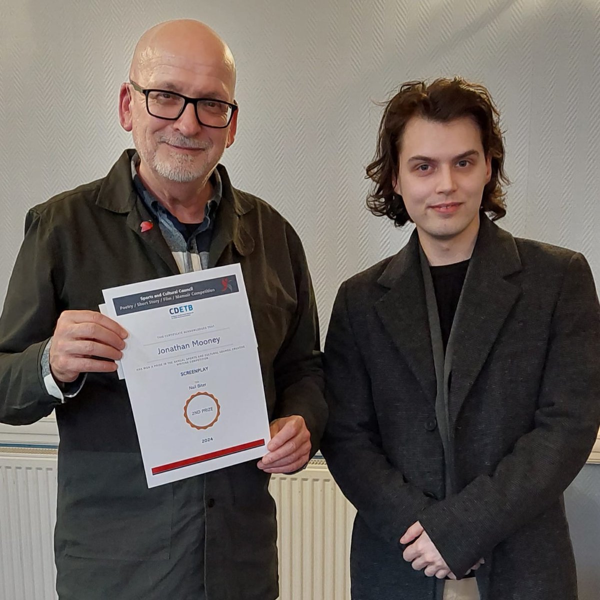 Delighted for our creative writing student Jonathan who was presented with a prize for his screenplay 'Nailbiter' by the brilliant #RoddyDoyle in the @CityofDublinETB #SCC writing competition