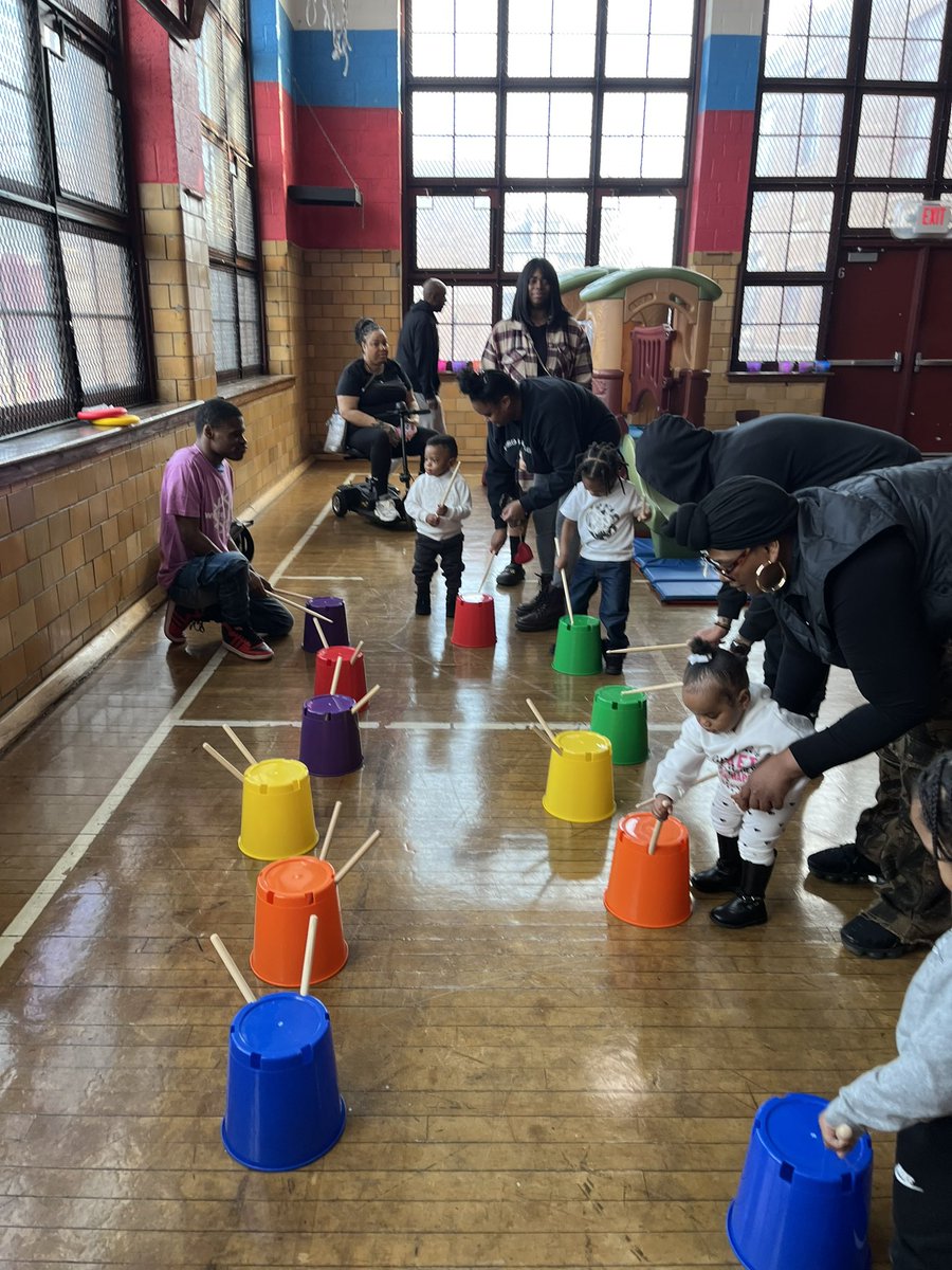Michell31922308's tweet photo. Whole school engagement, learning through movements DPSCD Office of Exceptional Student Education Early Intervention Diagnostic Center(EIDC) Teeny Tots birth to 3yrs - Easter Program. Had a Blast!❤️😄
@Detroitk12 https://t.co/d07Tg88r0O