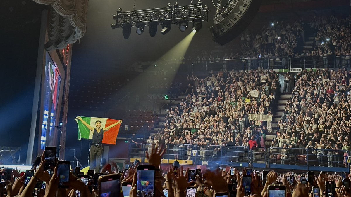 MarcoMoriniTW's tweet photo. Il rapporto che lega Niall all’Italia è qualcosa di indescrivibile. 
Tutti quei ricordi, tutte le emozioni che prova ogni volta ❤️

Voi come state?? https://t.co/umrNfCJzuf