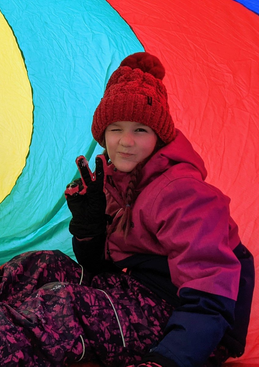 MsTrudyPiercey's tweet photo. And the fun continues for #dartoutdoor day @whitbourneelem . Grades two and three enjoy "Parachute Play in the Snow." @schoolsportsnl https://t.co/DOtJfWGqoS