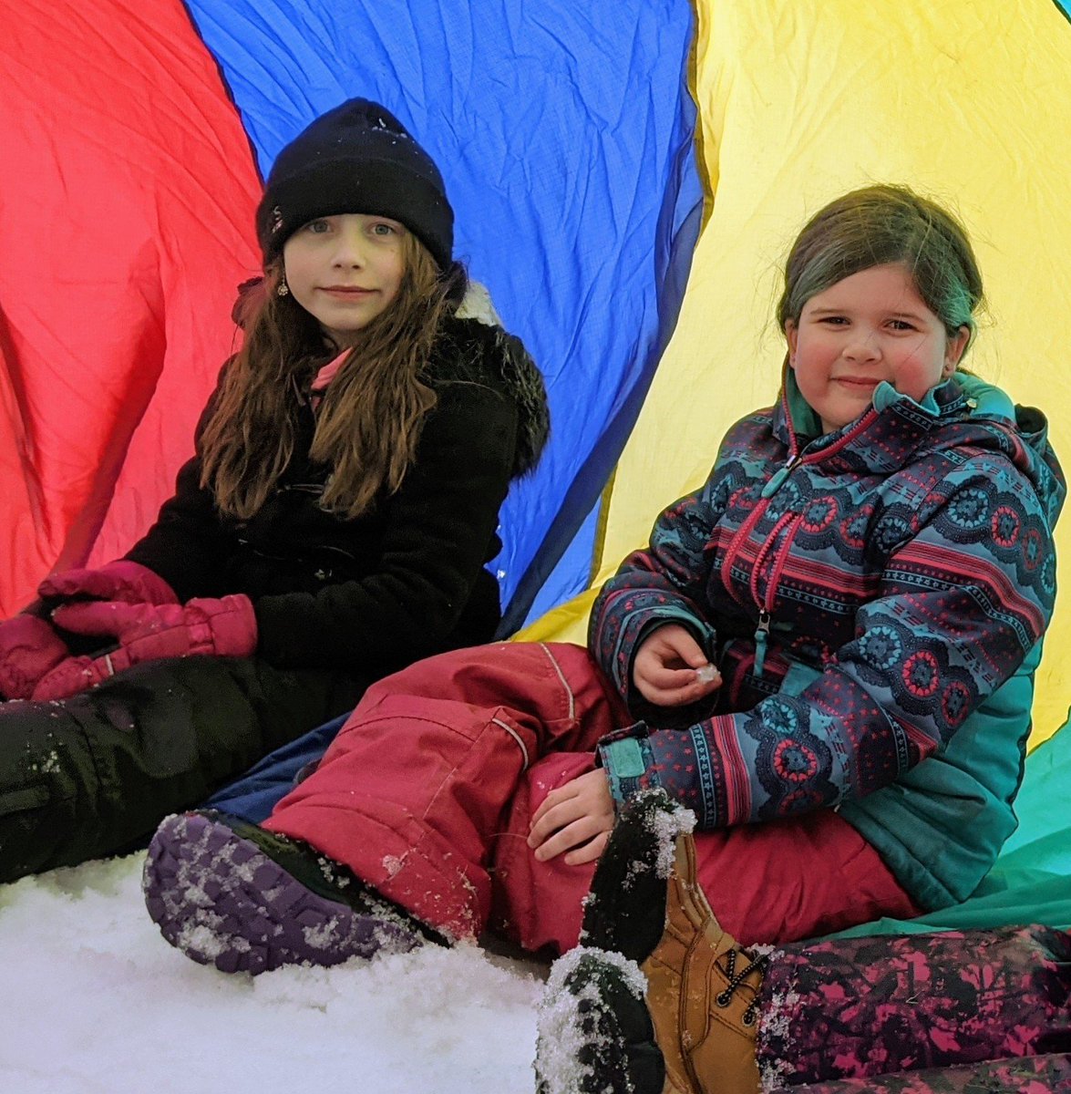 MsTrudyPiercey's tweet photo. And the fun continues for #dartoutdoor day @whitbourneelem . Grades two and three enjoy "Parachute Play in the Snow." @schoolsportsnl https://t.co/DOtJfWGqoS