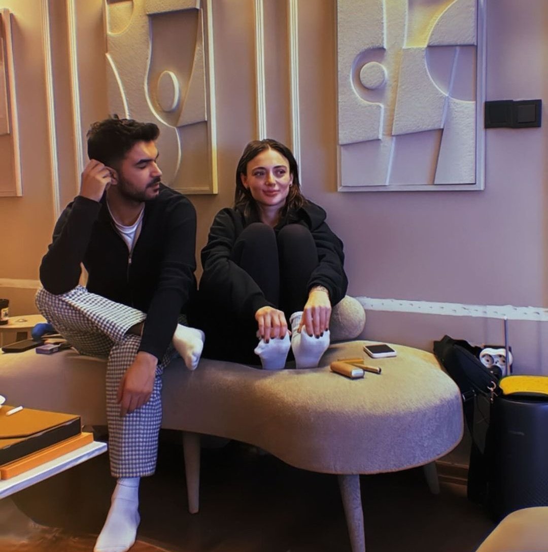 Gracias gracias por fin pude ver a mi rayito de sol ♥️🥰
La extraño 🥺

#RabiaSoytürk