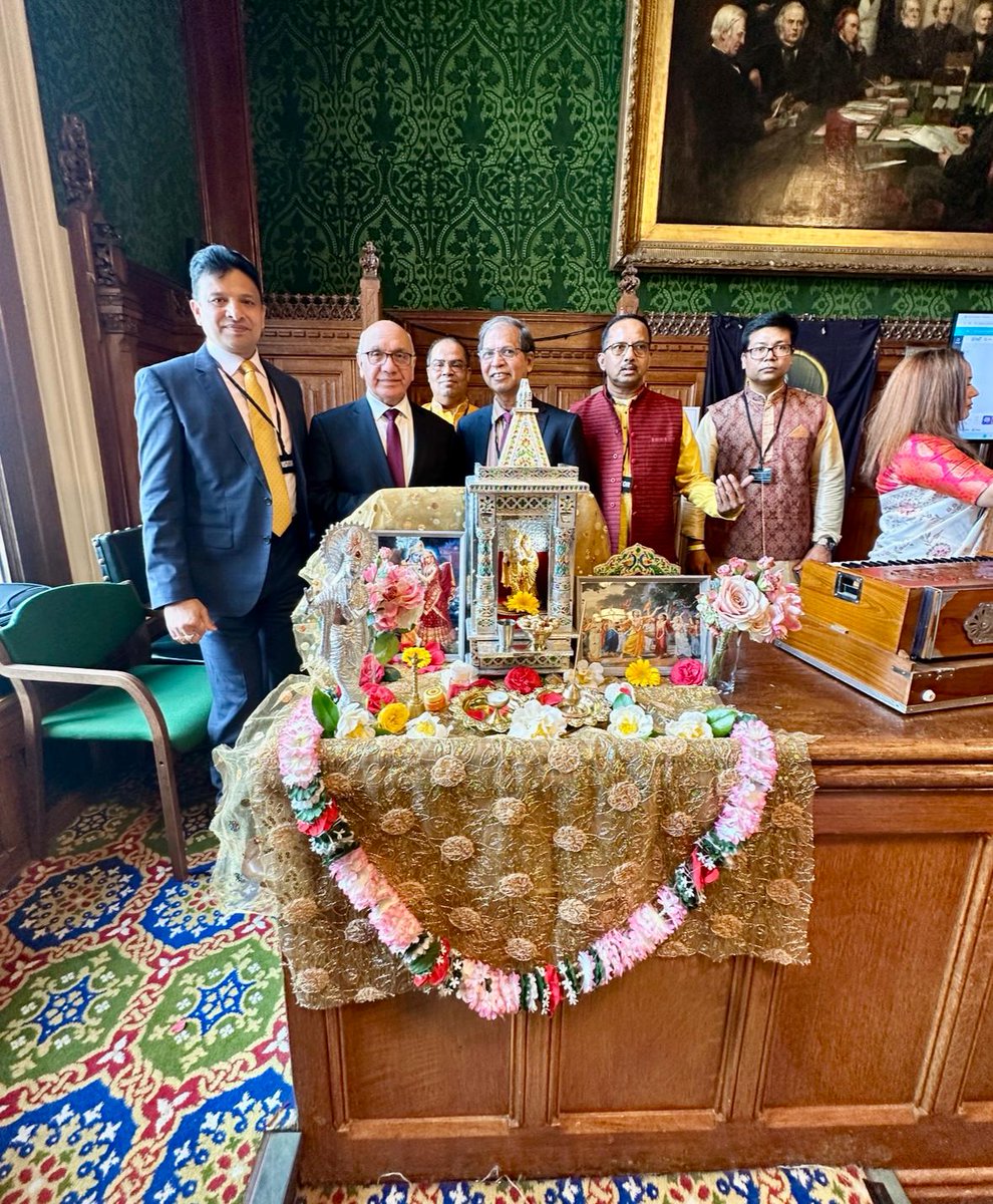 Honoured to have hosted the fantastic Holi event in Parliament yesterday with the Bangladesh Hindu Association. My thanks for all the wonderful music and speeches, which highlighted the joy and sense of unity that this special celebration brings.