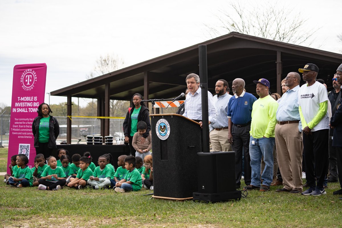 Today we announced that Hattiesburg was one of 25 cities nationwide to receive a @TMobile #HomeTownGrant. This $50K will make improvements to Vernon Dahmer Park - renovating/enhancing the pavilion damaged in last year's fire & rebuilding the playground w/ inclusive play elements.
