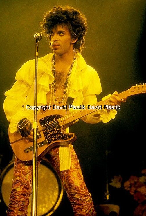 YELLOW - the Color of Madness... 💛#PRINCE 💎
