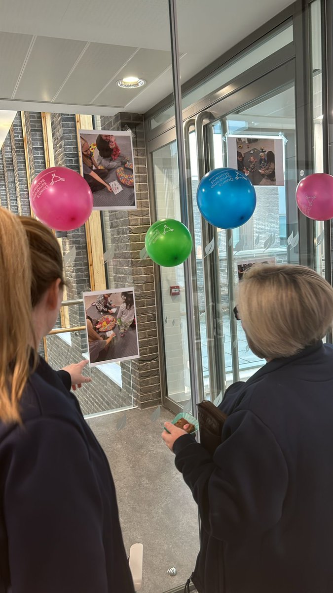 NHSGGC_SouthSLT's tweet photo. 🧁 It was great to support the Glasgow South Specialist Community Paediatric Nursing Team at their bake sale today to raise awareness of #WorldDownSyndromeDay2024 Lots of fabulous home baking 🥰
Donations made to Down's Syndrome Scotland. @nhsggcscs @DSScotland https://t.co/fW524iEKKZ