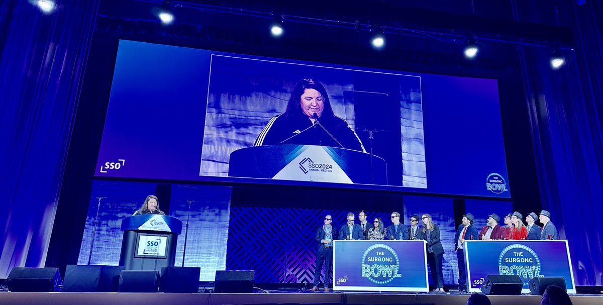 The Surgonc Bowl has begun…⁦@drmediget⁩ team vs ⁦<a href="/DrJudyBoughey/">Judy Boughey</a>⁩ team ⁦<a href="/SocSurgOnc/">Society of Surgical Oncology</a>⁩ #SSO2024