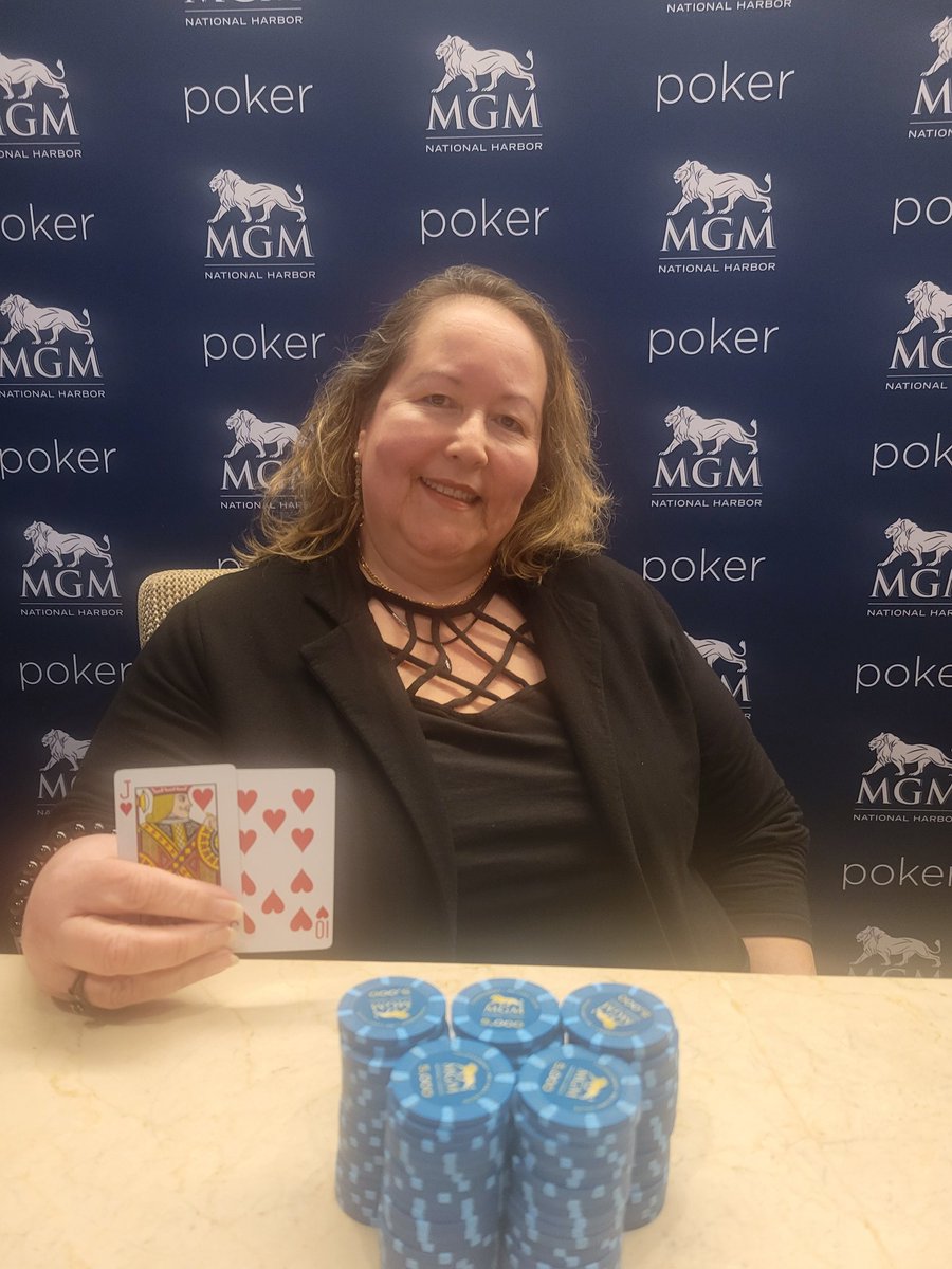 Let's put a W up there for the women @MGMNH_Poker today. Maria takes home over $1200 in an ICM Chop and a fistful of bounties in our $250 NLH - Triple Green Chip Bounty this morning. She bests over 40 other players today and gets the local glory. @WPAGlobal