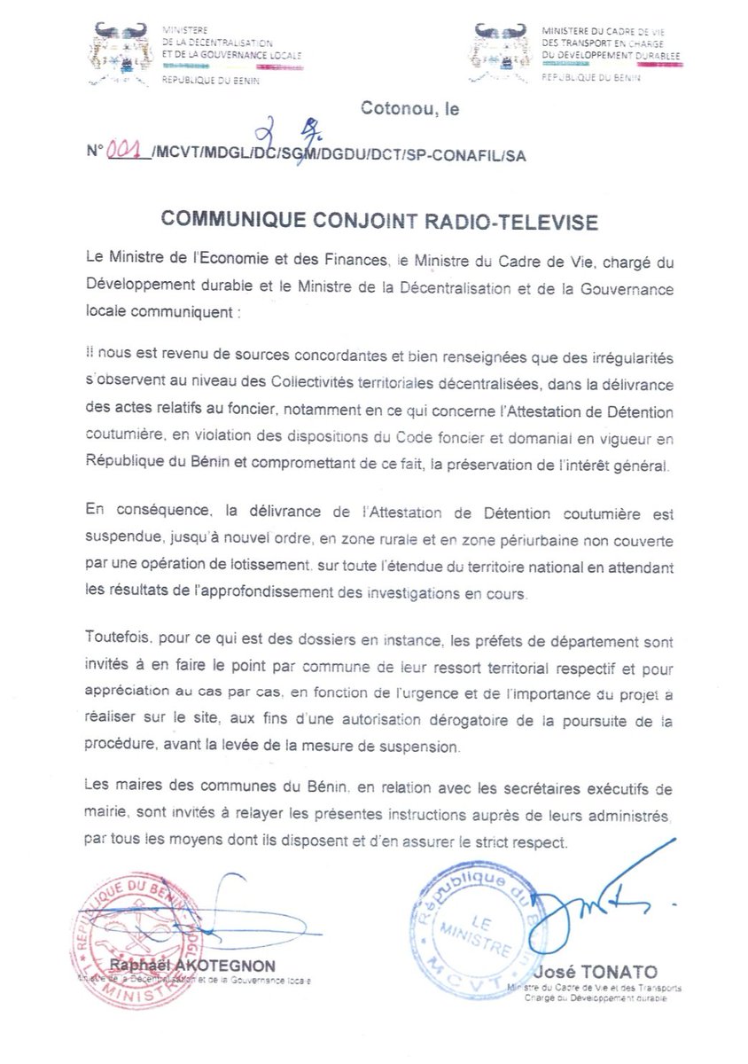 #CadreDeVieBenin | #GouvernanceLocale | 

⛔ Communiqué conjoint des Ministres de la Décentralisation et de la Gouvernance locale et du Cadre de vie et des Transports relatif à la suspension de la délivrance de l'Attestation de Détention coutumière. 

▶️ Détails ci-joint 👇🏾