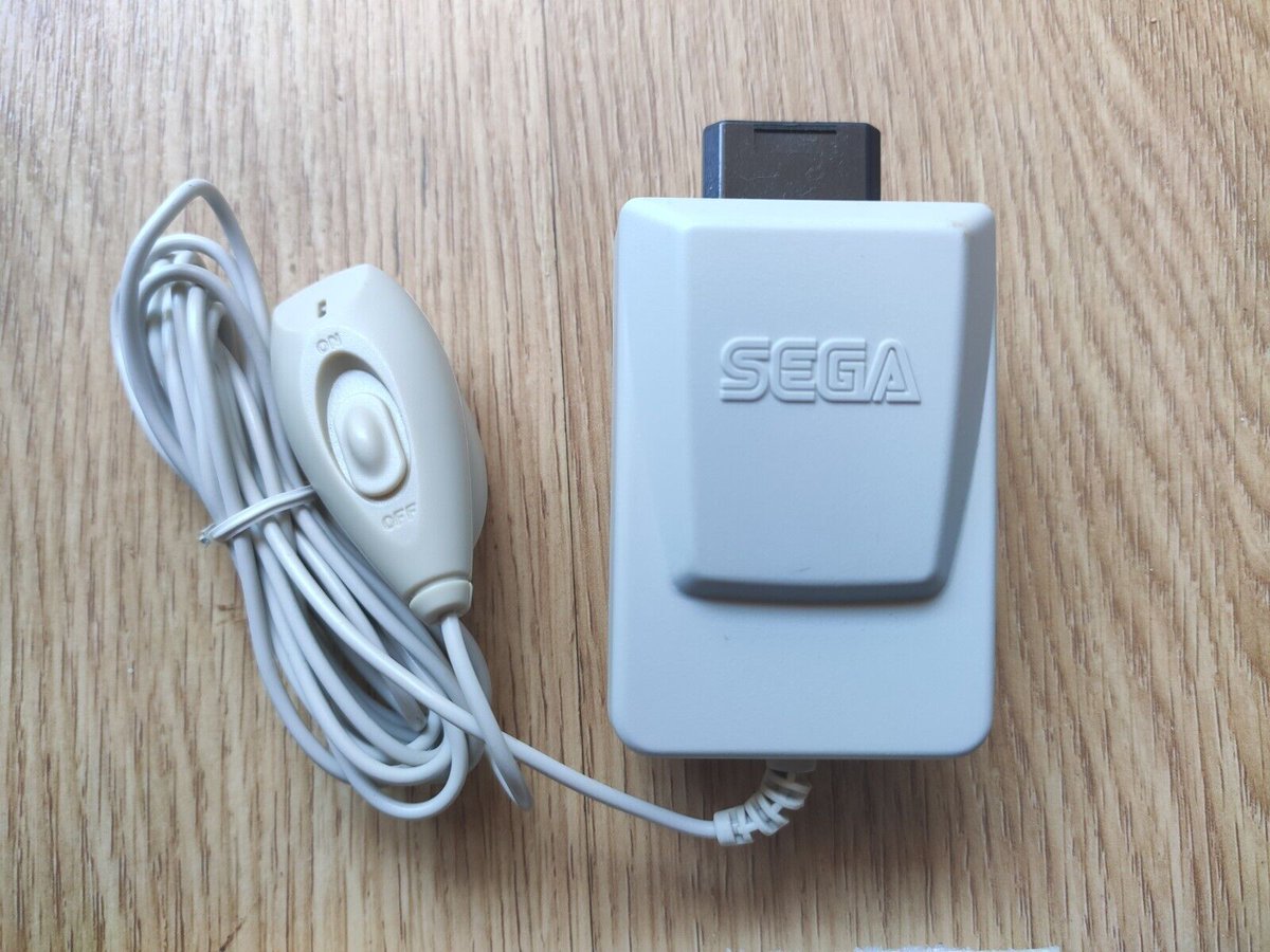 playsegasaturn's tweet photo. DID YOU KNOW?!?
#SEGASaturn had online voice chat back in 1997!?🤯
That's right! @SEGA's parent company CSK Research Institute (CRI) released 'Voice World Yume Talk' (HSS-0163-T) - A mic & software compatible with Saturn Networks (NET) & the XBand modem! #AheadOfTheTimes https://t.co/KbtQTB4V3i