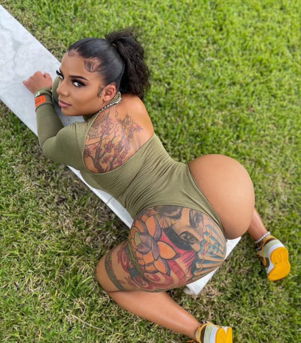 Oops didn&rsquo;t see you back there🤭 https://t.co/8A03a8HM1A