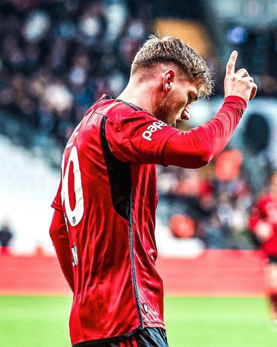 Aylardır oynamayan Enesi al gol asist yapmayan abduşu yunusu al Semihi komik sebeplerle yolla maçaniz yiyorsa Real Madridin oynatmadigi Arda Güleri Ümit milli takıma yollayın.