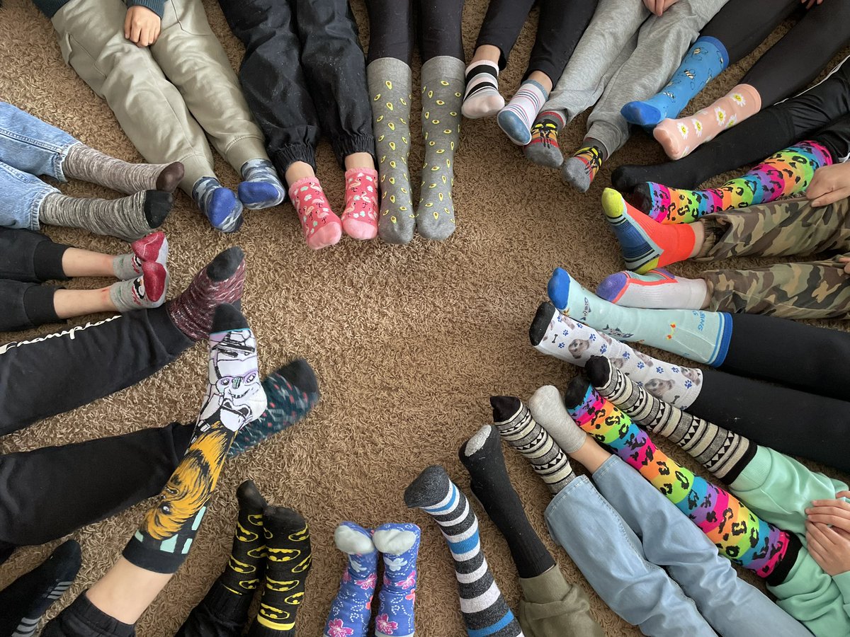 Rockin’ our socks for World Down syndrome day!🩵🧦<a href="/StAngelaWECDSB/">St. Angela WECDSB</a>