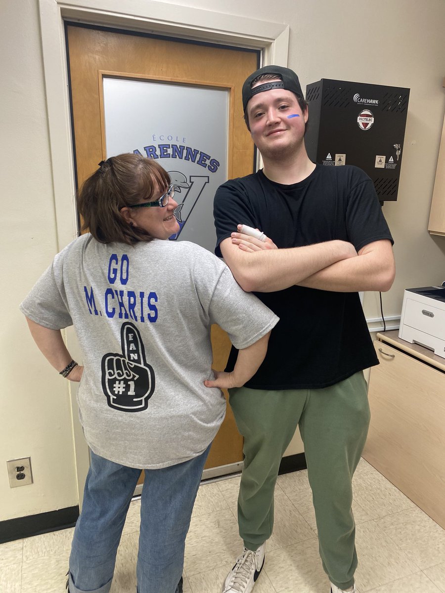 danielle_mme's tweet photo. Staff vs students basketball game… had to support my boy #monsieurchris #coach #varennesmotherson https://t.co/difH16sC6b