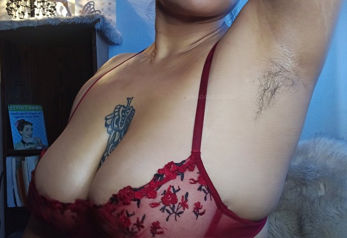 🤤👃 https://t.co/hcavCFXK3O