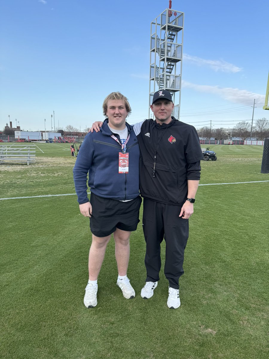 After a great conversation with @CoachROwens and spring practice with @LouisvilleFB I have received an offer from @LouisvilleFB!! Thank you for the invite @pete_nochta13! @BrianBrohm @HSphire @HighlandsFB @birdsOLcoach