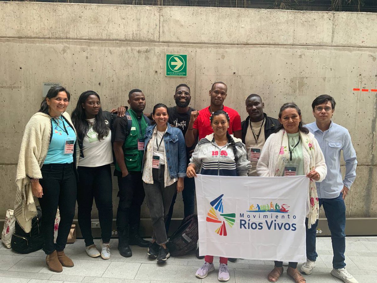 riosvivoscol's tweet photo. Las comunidades afectadas por represas también somos campesinas. Que viva la juntanzas de nuestras luchas! Contra el despojo y acaparamiento de tierras. , @Anzorc, @renacientes @Asoquimbo, @MRV_Santander  @ASOCOMSUAREZ @Comunidad_SETAA  #Onuira #Clocviacampesinacolombia https://t.co/9jc07wsV6f