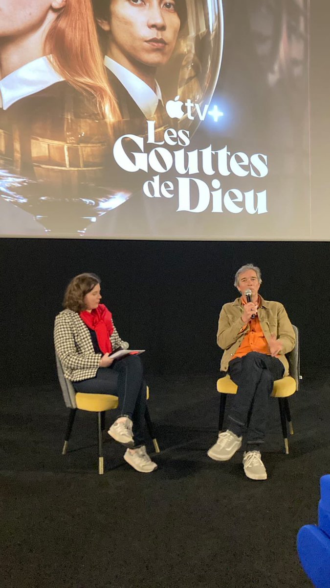 Les conférences scientifiques, ce n’est pas que de la recherche. Parfois, c’est aussi échanger avec des professionnels, comme ici avec Klaus Zimmermann, le producteur de l’excellente #série Les Gouttes de Dieu ! #serietv @Mgt_en_Series #gouttesdedieu @Telerama #tv #production