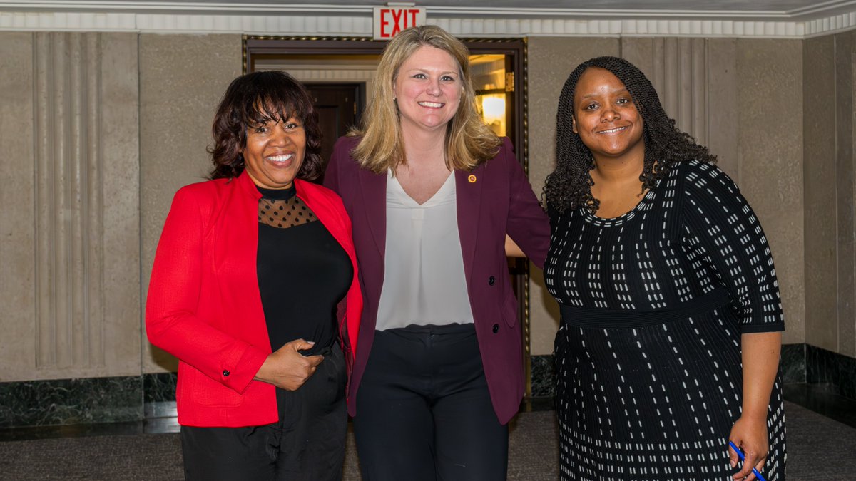 So much ❤️ to Patrice Relerford, of the @mplsfoundation and @sbanchero of @JoyceFdn for wanting to elevate principal voice in MN - funding the MnPS, to Rep. @ClardyForHouse for carrying HF 4615 to provide funding for the next survey. #PrincipalsMatter