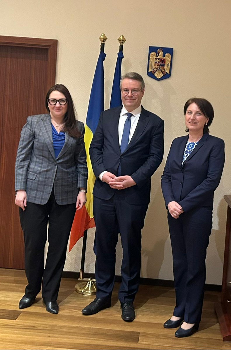 A great pleasure to accompany today our new State Secretary Ana Tinca @MAERomania at her first visit in 🇩🇪. Many thanks for excellent talks with State Secretary Thomas Bagger @AuswaertigesAmt Minister of State @tobiaslindner on security and eastern policy topics! 🇷🇴🤝🇩🇪