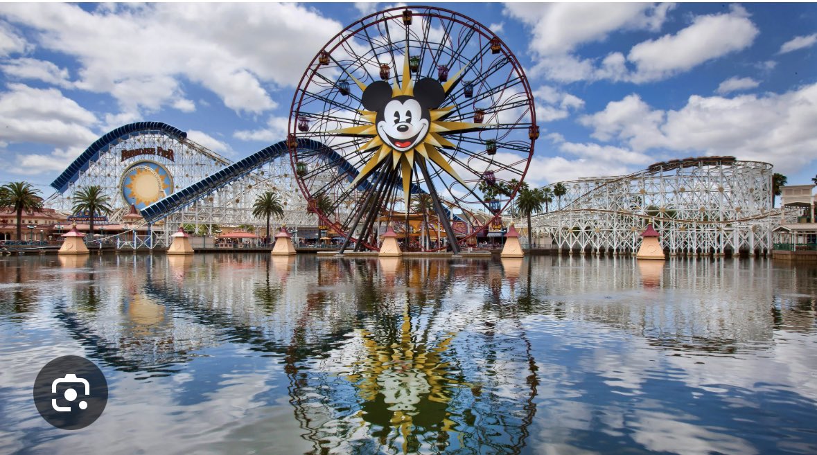 MikeMorganKFOR's tweet image. Started looking at hodos for Sunday and I saw a lot of this ⬇️. Seems there are two places. Top pick: All around Greensburg/Medicine Lodge. Later, a rocket SUP takes off SPS up to about Norman on nose of the LLJ/returning Td’s. Should be some 🌪️. #okwx #wxtwitter #GizmoThoughts