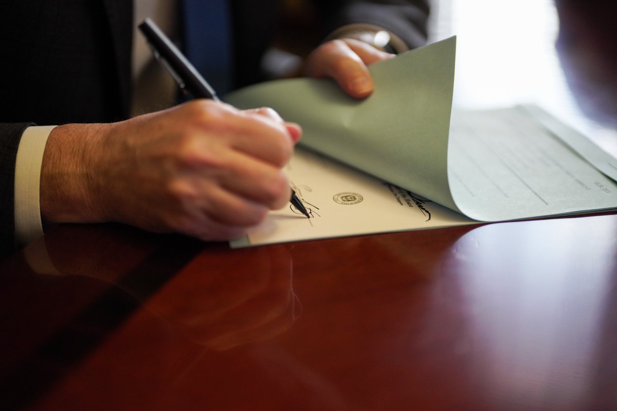 Governor Cox tweet media