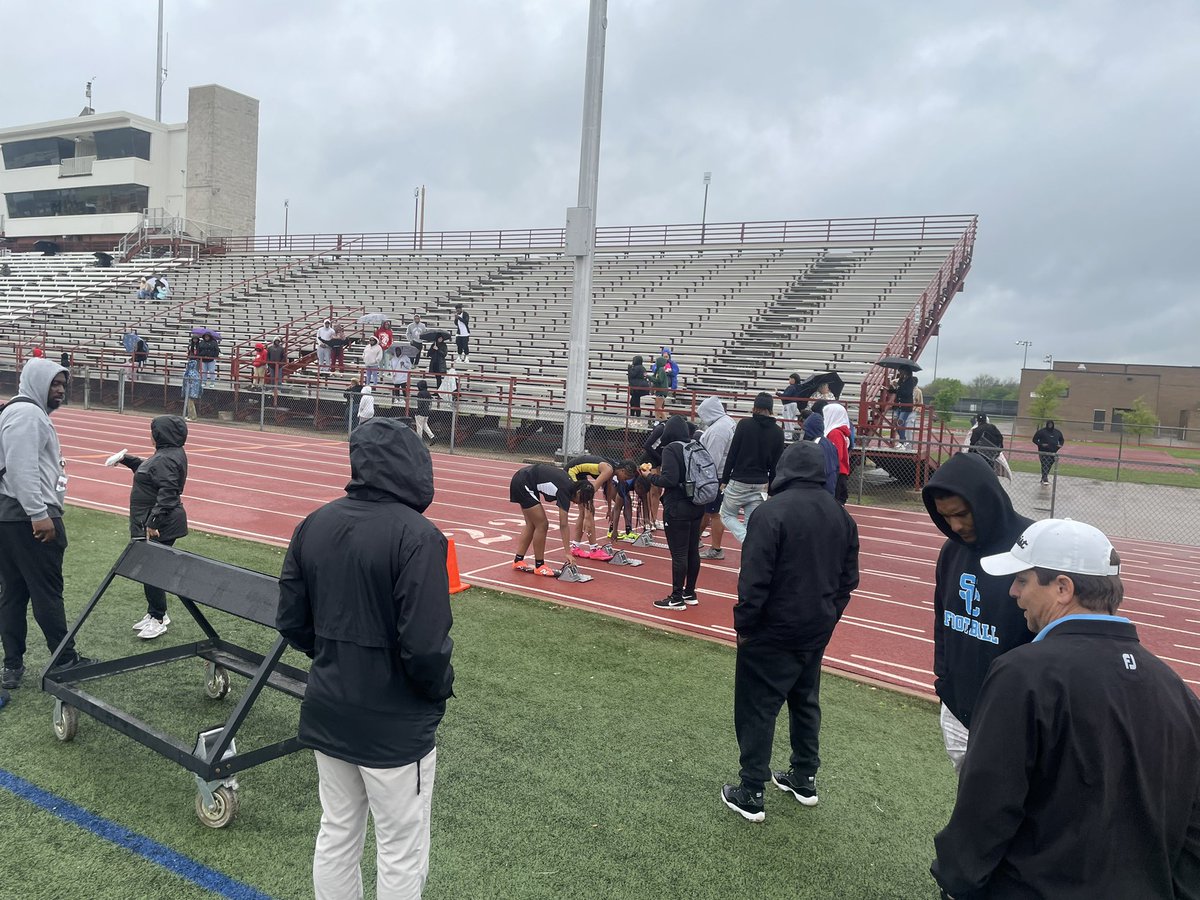Arlington Seguin Boys Track and Field tweet media
