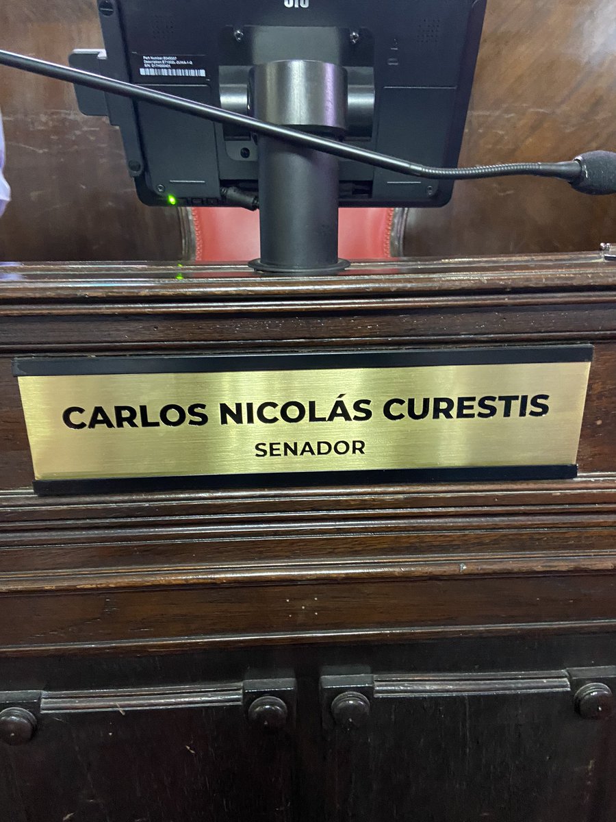 EcheverriaInf's tweet photo. Charlie Curestis juro como Senador de LLA en la Pcia. de Bs. As. https://t.co/Uyj1ckBSqq