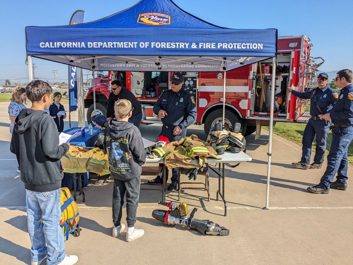 CAL FIRE Tulare Unit had a great time participating in Woodlake Valley Middle School’s career day yesterday! #JoinCALFIRE
