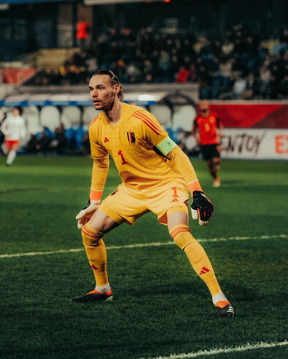 Three-pointer at home. Tuesday we go again.👊🏻🇧🇪🔥 #U21EURO