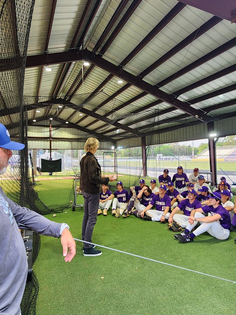 leopardsath's tweet image. HHS Alumni Bronson Arroyo  throwing out the 1st pitch tonight as we dedicate our new hitting facility. Also, taking some time to speak to the team about HHS history and his time in the Major Leagues. Thank you, Bronson. #@Furncoach #MLB #redsox #redsoxnation @hernbaseball