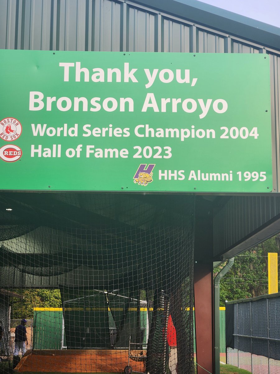leopardsath's tweet image. HHS Alumni Bronson Arroyo  throwing out the 1st pitch tonight as we dedicate our new hitting facility. Also, taking some time to speak to the team about HHS history and his time in the Major Leagues. Thank you, Bronson. #@Furncoach #MLB #redsox #redsoxnation @hernbaseball