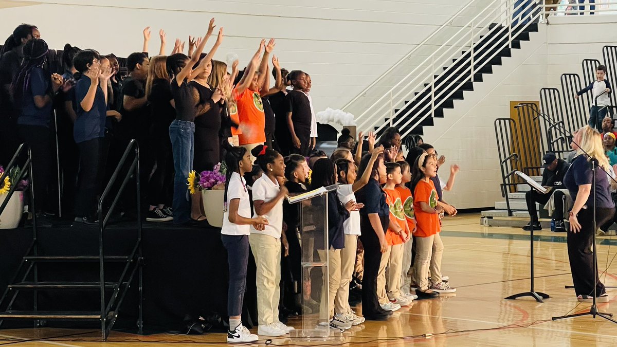 Happening NOW “Bridging the Arts” - Fine Arts Showcase presented by the Stockbridge Cluster @SES_HC @Fairview_HCS @SBE_HCS @ARES_HCS @CIE_HCS @ArmsJags @SMS_HCS @SHS_HCS @Crobept33 @austin_carla @MsSimmySims