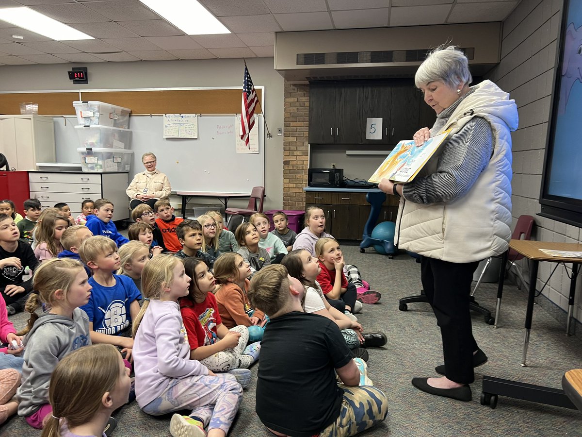 Thank you <a href="/DebraDeBates1/">Debra DeBates</a> for coming to read to the Blue Team yesterday! 😊 We love listening to a good story! 💙📖