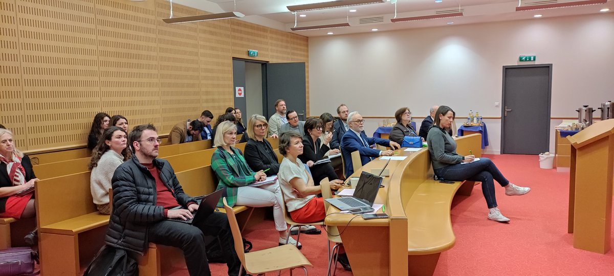 ProcStQuentin's tweet photo. Première édition de la journée nationale magistrats - avocats au tribunal de #SaintQuentin
L'occasion d'échanges autour de la #justicerestaurative et du #CJPM avec @AvocatsStq https://t.co/wTm2oD0cs1