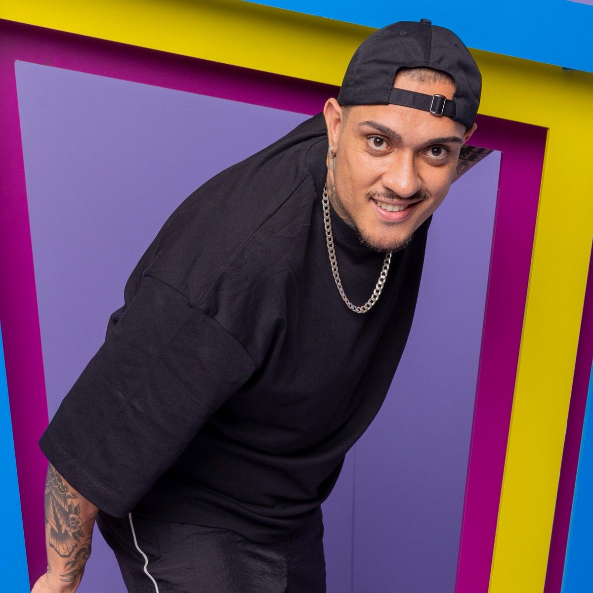 PESQUISA: Você gosta do <a href="/mcbinladen/">MC BINN</a> BinLaden?

🔁 • NÃO 
❤️ • SIM

#BBB24