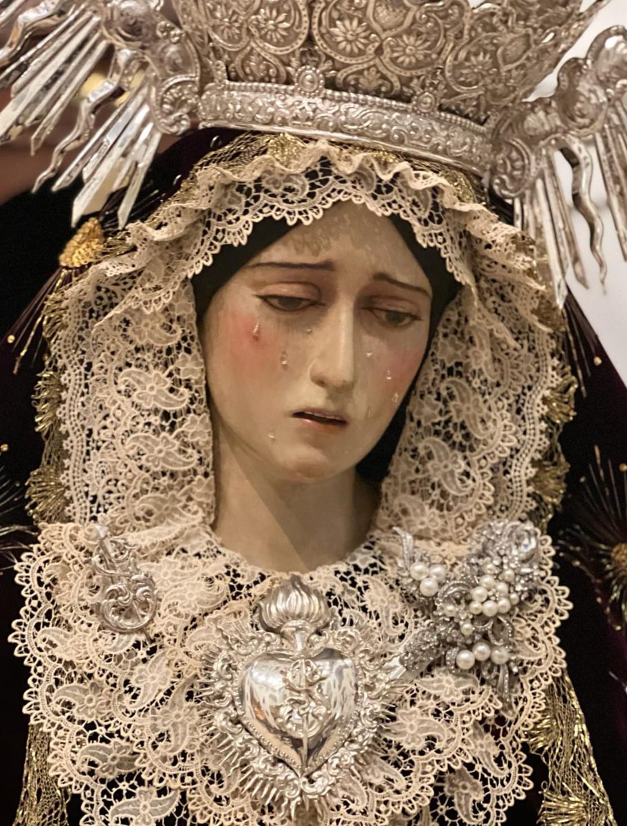 - VIERNES DE DOLORES - Esplendorosa se nos presenta nuestra Sagrada Titular este Viernes de Dolores.
Santa Misa en nuestra Sede Canónica, Iglesia del Santo Cristo de la Salud, a las 10,30h.
#CofradiasMLG
