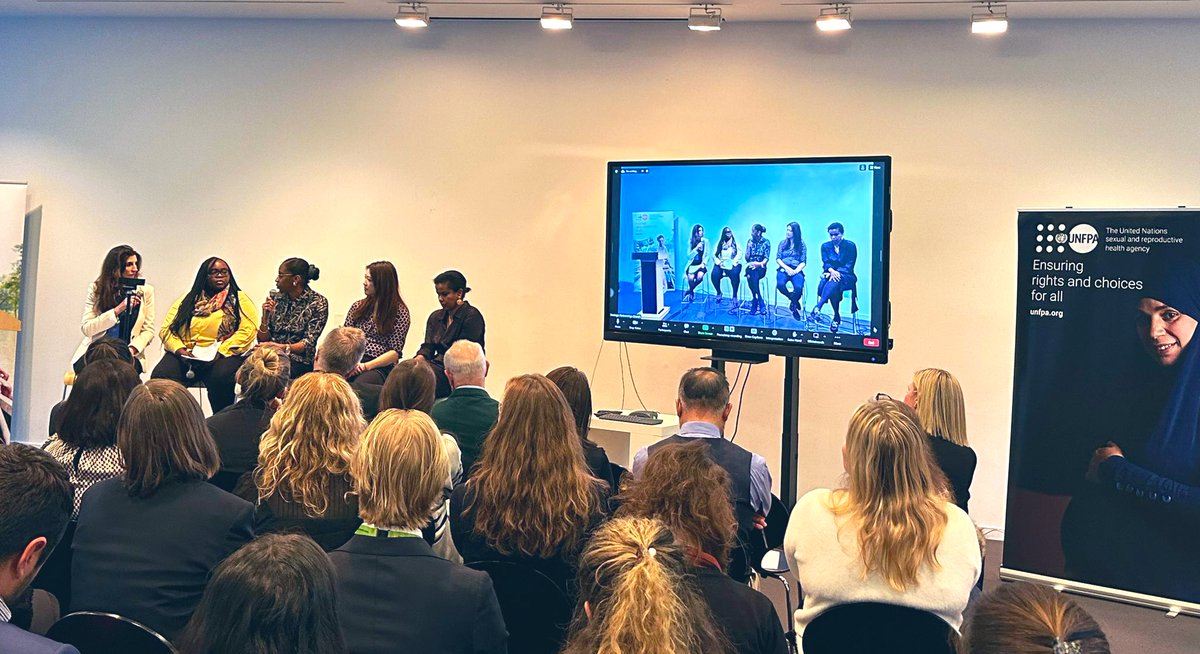 EUatUN's tweet photo. 🇪🇺MS in action at #CSW68: at today’s @UNFPA moderated event on Sexual &amp; Reproductive Health &amp; Rights #SRHR at Work, 🇫🇮DPR @LVoionmaa &amp; 🇸🇪DPR @AUexkull called for innovative &amp; multistakeholder approaches &amp; for making this fully part of the business &amp; human rights agenda. https://t.co/MkBjaXQPO5