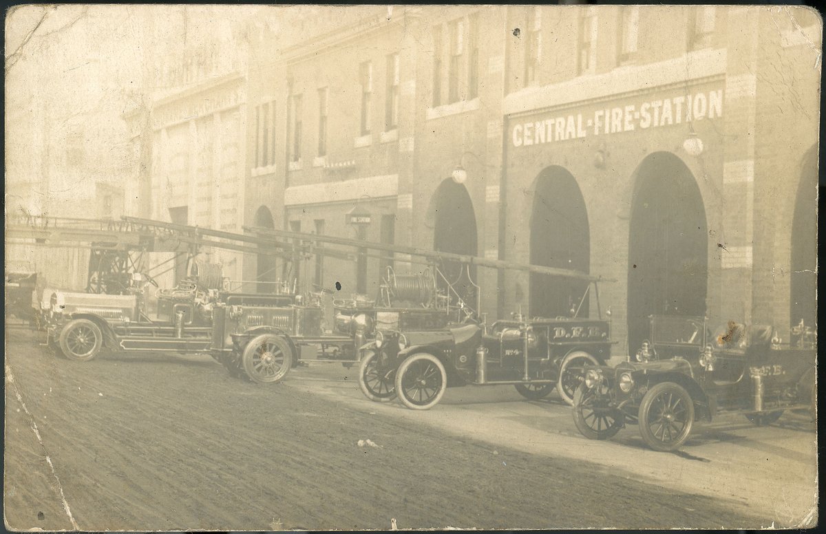 Our Ōtepoti Dunedin reading room is closed on Monday 25 March for Otago Anniversary Day. In the meantime, check out this 1915 photo of Dunedin Central Fire Station (R15371656). You can also preorder records to view when we're back open: bit.ly/46nnHb5