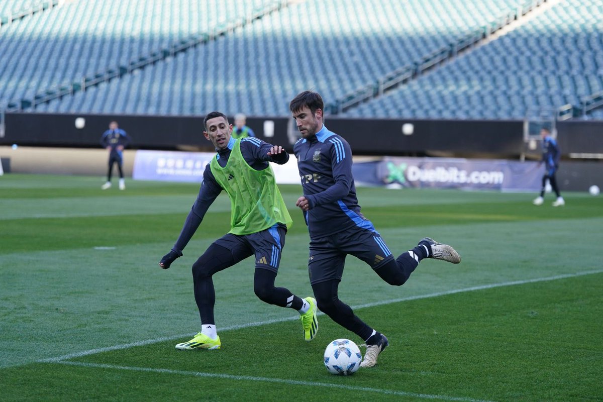 Listos para el partido de mañana. 💪🏻🇦🇷 #VamosArgentina