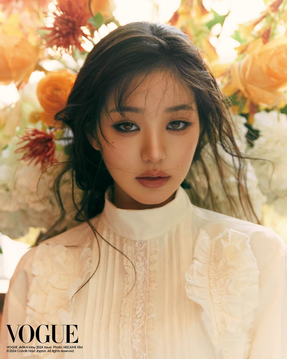 voguejp's tweet photo. 世界が注��し熱視線を送る #ウォニョン が"もっと聞きたい言葉"。

「もともと『愛してる』という言葉が好きだったけれど、最近は『お疲れさま』のほうが心に響きます」

インタビュー全文はこちら：https://t.co/PsoNtcGxAX

@IVEstarship @IVE_twt ＠IVEstarship_JP https://t.co/EOQWjQWj0q