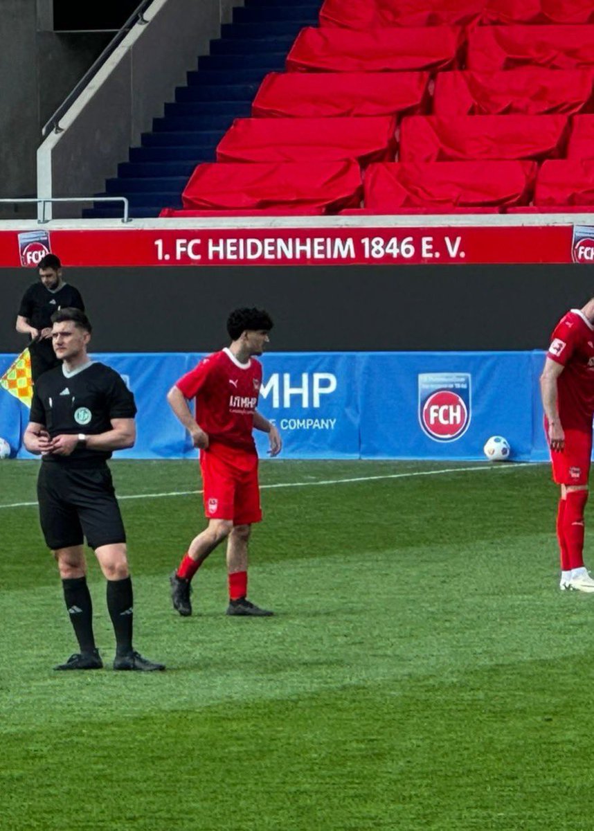 🇩🇪 Unsere Spieler Alperen Nehir und Mehmet Avlayıcı mit Profidebut für den 1.FC Heidenheim. Wir gratulieren dazu herzlich ⚽️👏🏻 🇹🇷 Oyuncularımız Alperen Nehir ve Mehmet Avlayıcı, 1.FC Heidenheim adına ilk profesyonel maçlarını çıktılar. İki gencimizi yürekten tebrik ederiz ⚽️👏🏻