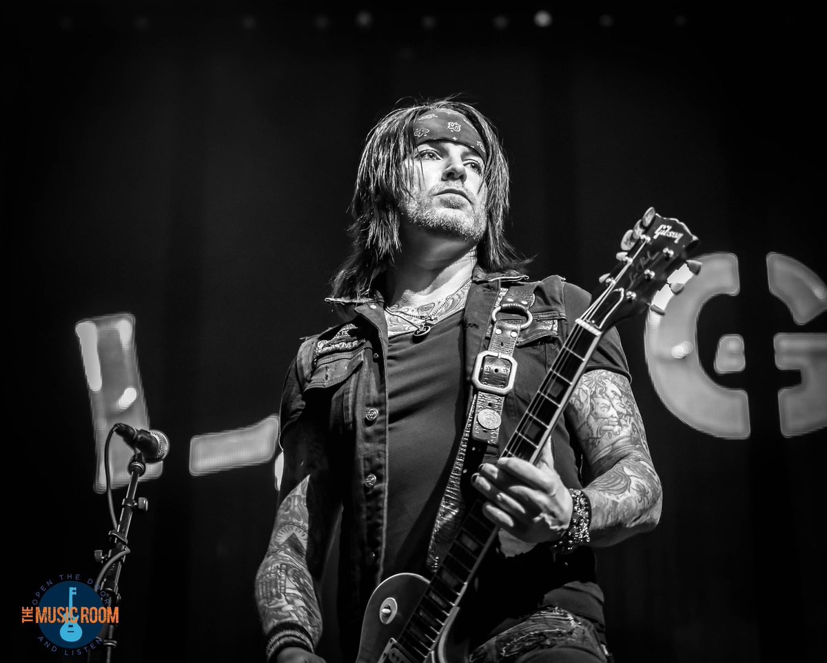 <a href="/acevonjohnson/">🏴‍☠️</a> 3/19/24 on tour with @laguns <a href="/KKsPriest/">KKs Priest</a> and <a href="/burningwitches_/">Burning Witches</a> 🎸  #laguns