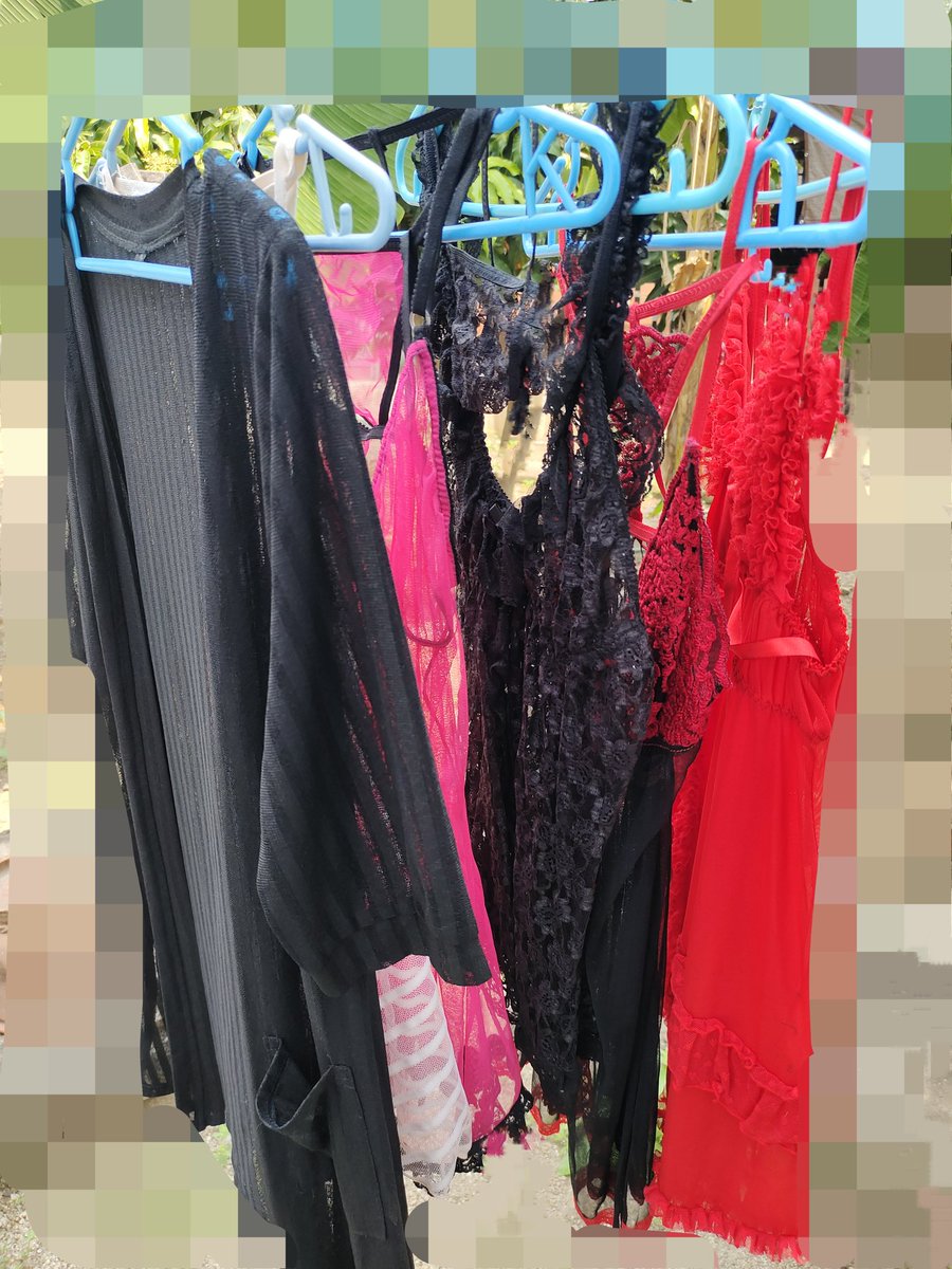 บอกเมีย คืนนี้ขอเสียบโชว์หน้าห้องพักนะ นางเขิน มีการบอก มันจะดีหรอ กลัวเป็นแบบคราวแล้ว .. เขินไปเขินมา .. สุดท้ายบอก  "เตรียมชุดให้ด้วย" 😳 จัดดิ รอไร #เจอกันสองแคว